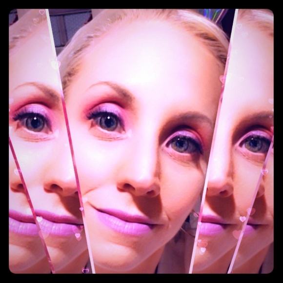 π¬ Hello There!! - Picture 1 of 2